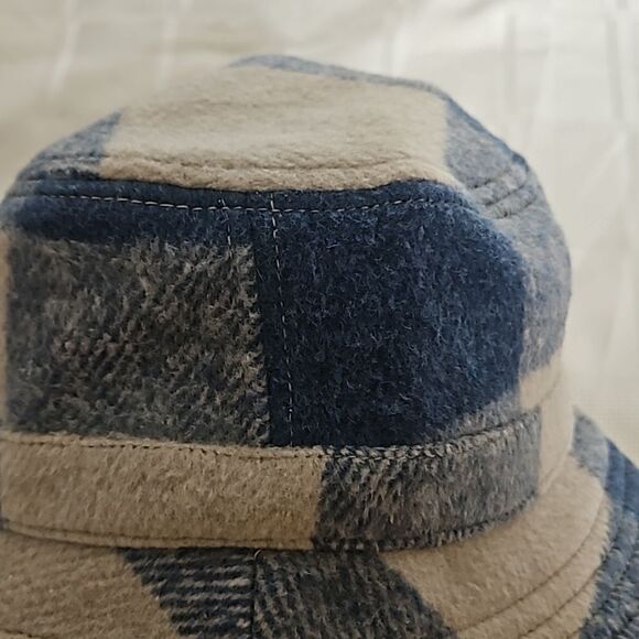 American Eagle Women's Bucket Hat  One Size Cream/ Blue - Picture 10 of 16